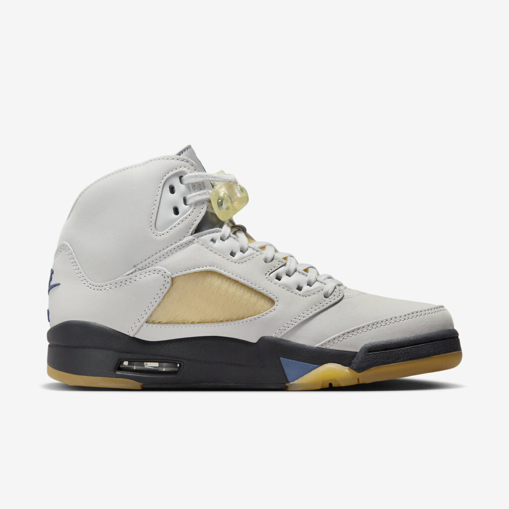 A-Ma-Maniere-X-Air-Jordan-5-SP-Dawn3.jpg