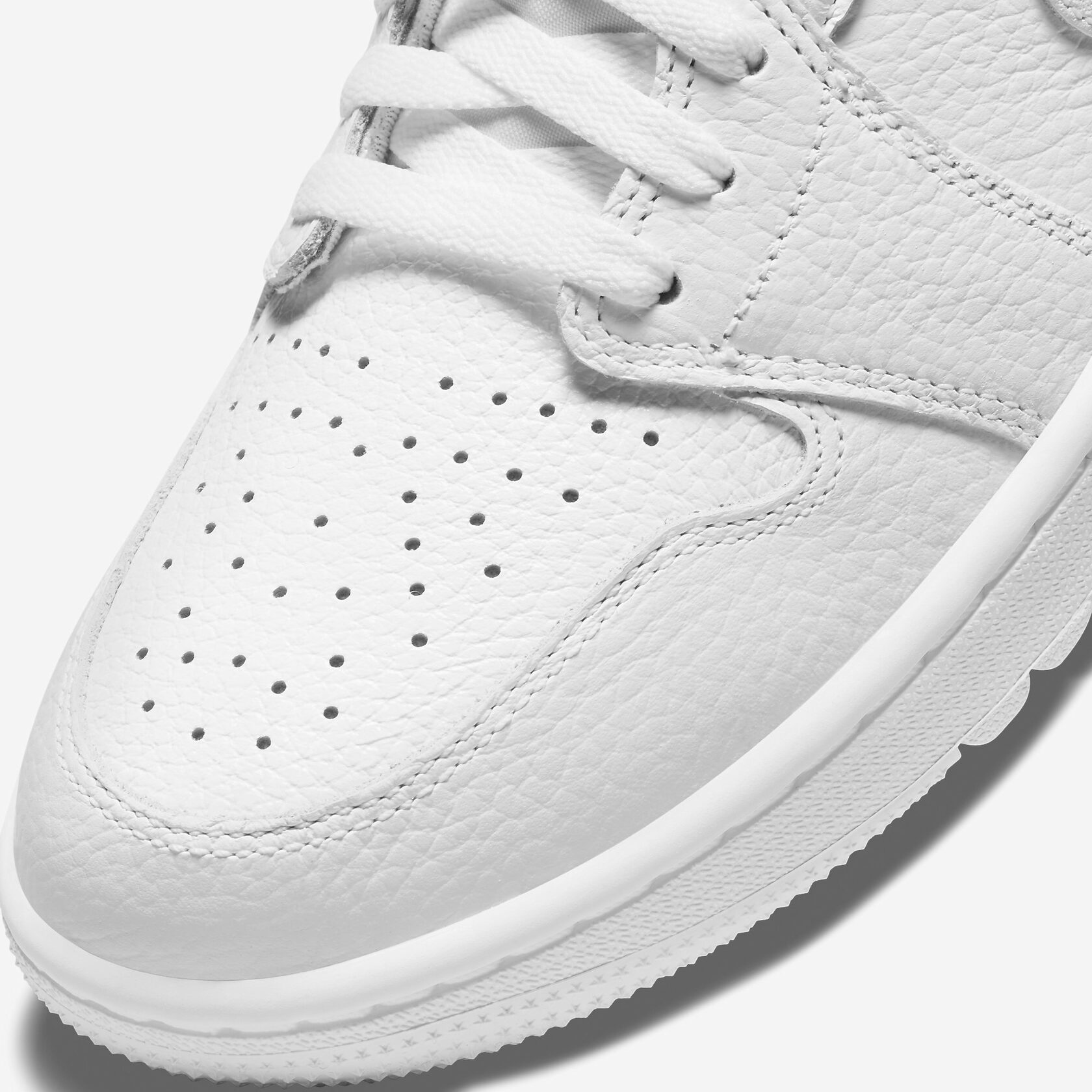 Air-Jordan-1-Golf-Low-Triple-White8.jpeg