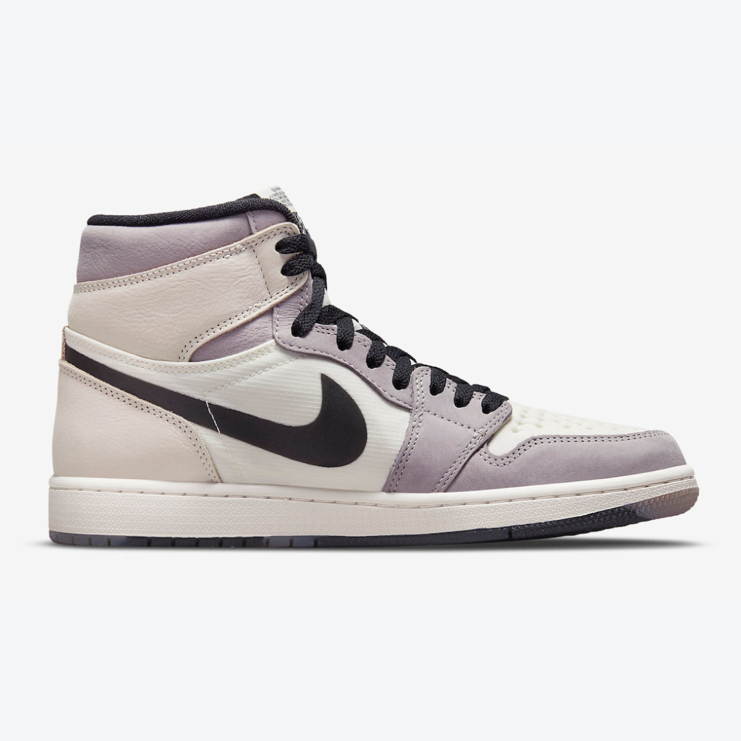 Air-Jordan-1-High-Element-Gore-Tex-Light-Bone2.png