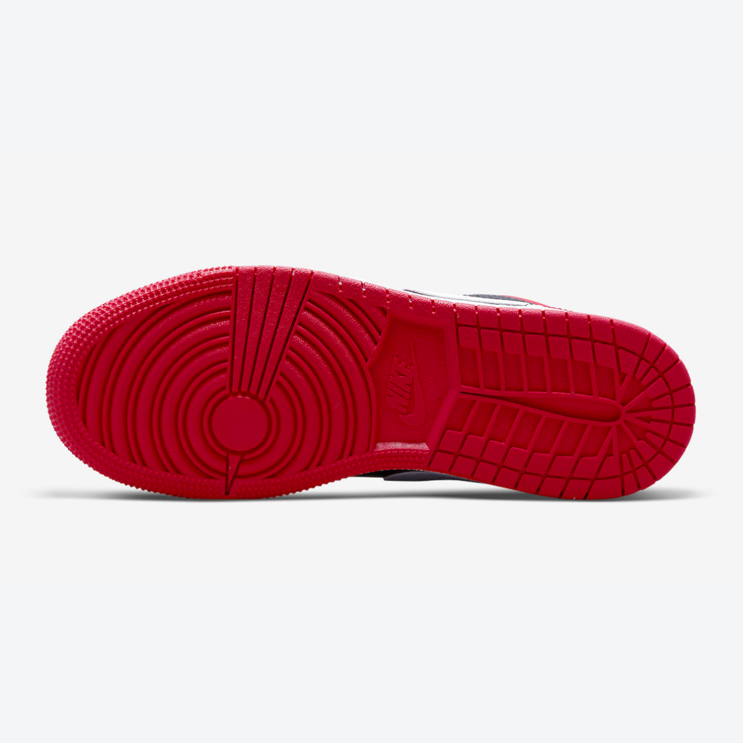 Air-Jordan-1-Low-Black-Very-Berry-GS6.png
