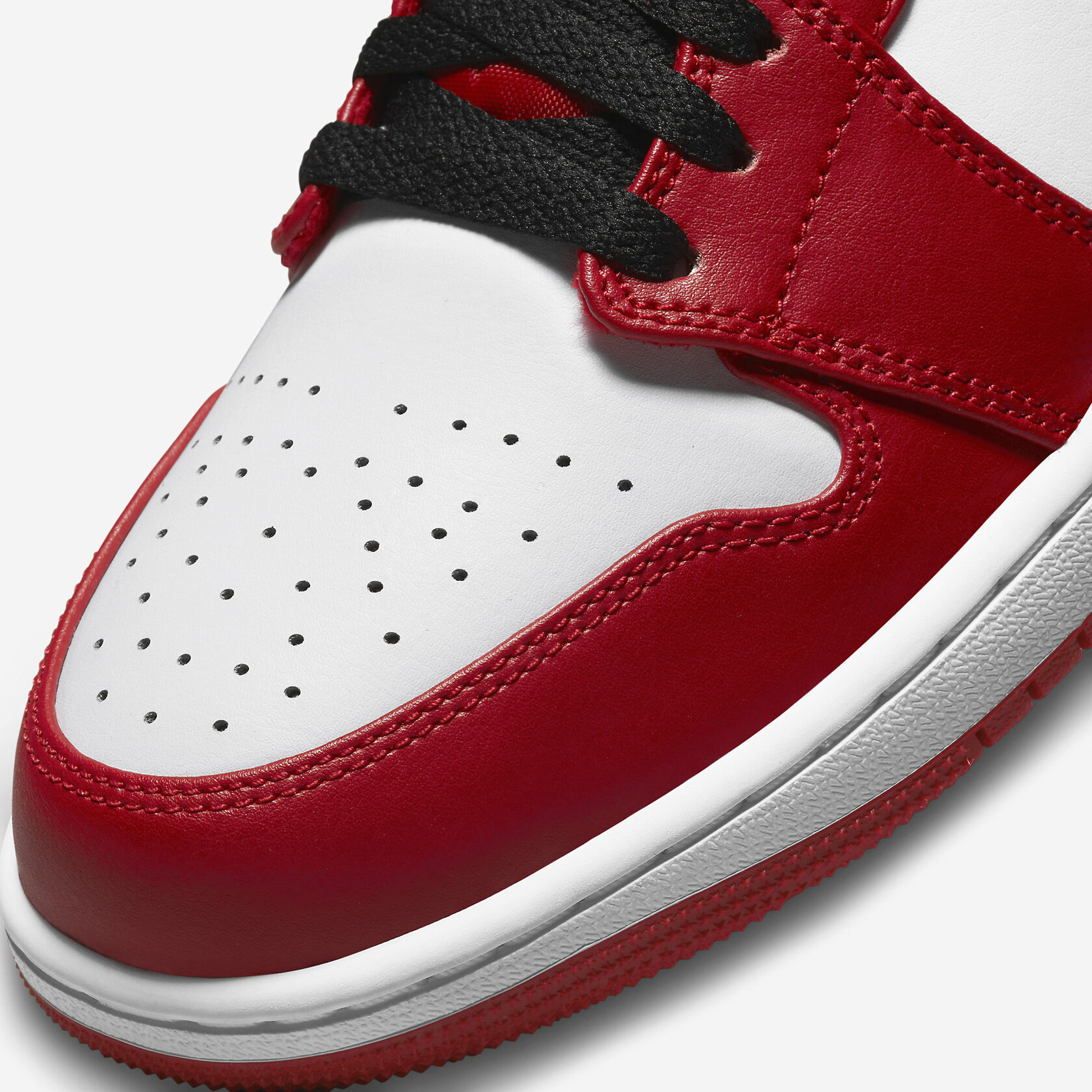 Air-Jordan-1-Low-Bulls8.jpeg