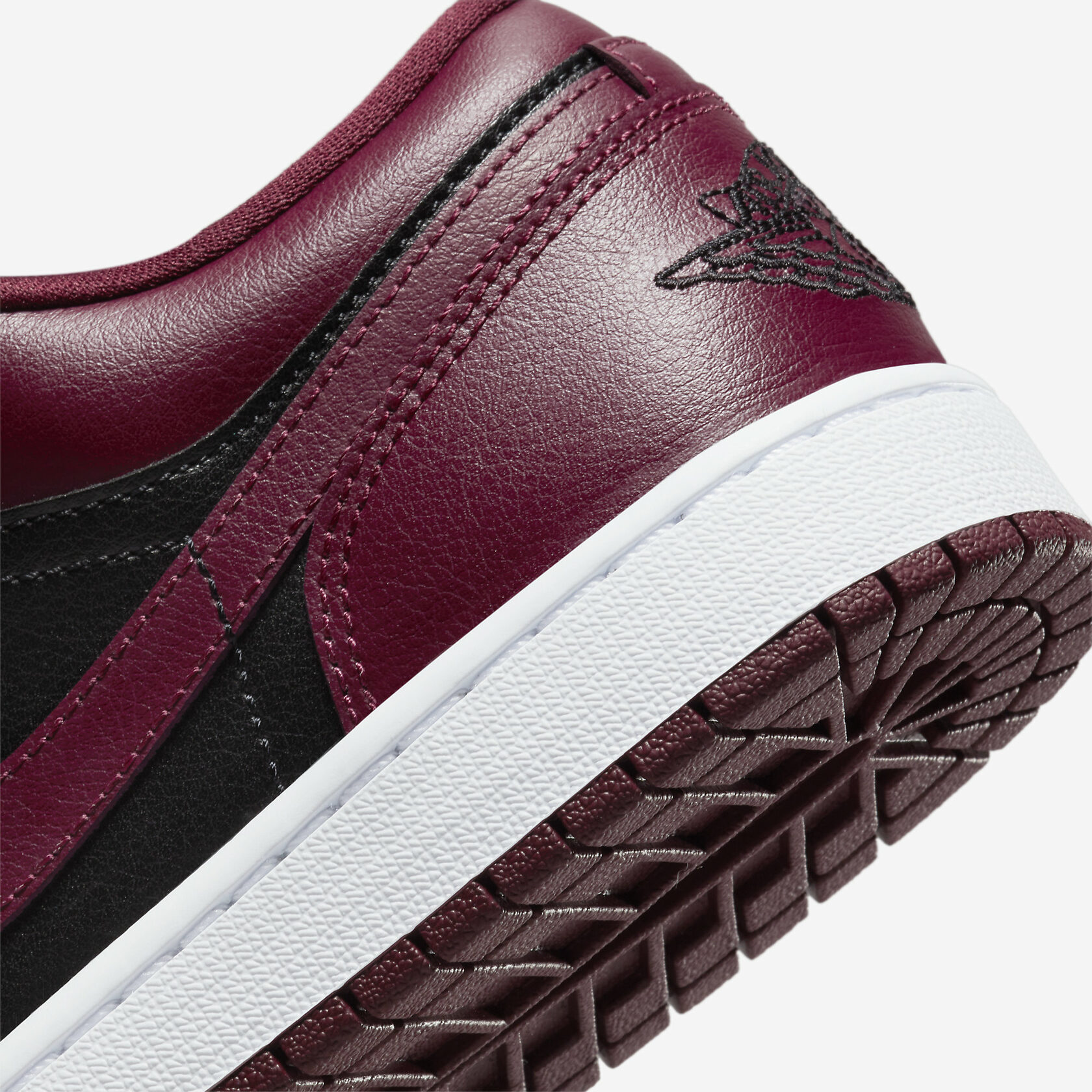 Air-Jordan-1-Low-Dark-Beetroot8.jpeg