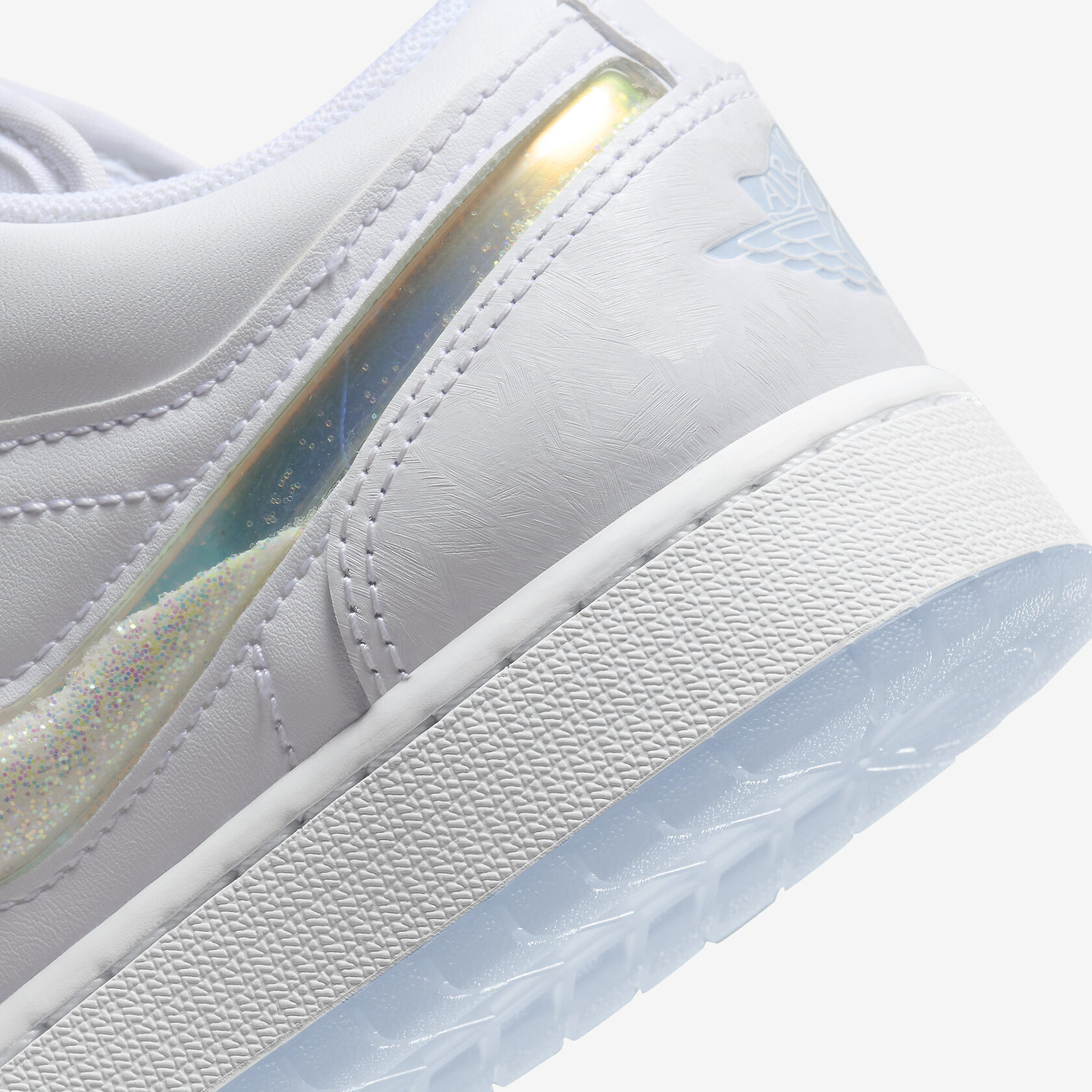 Air-Jordan-1-Low-Glitter-Swoosh8.jpg