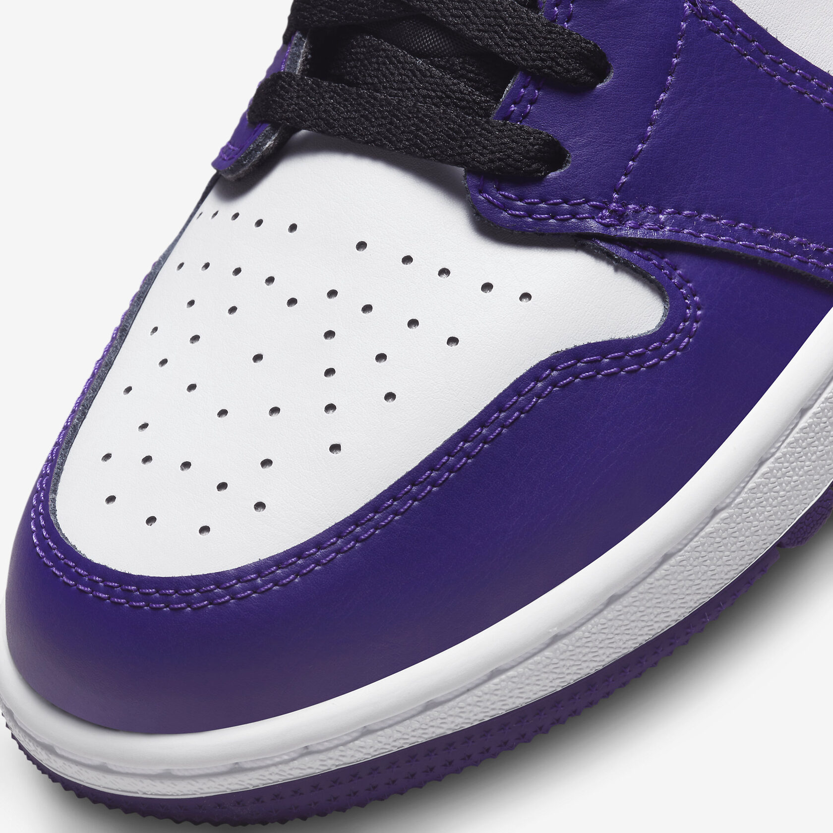 Air-Jordan-1-Low-Golf-Court-Purple7.jpg
