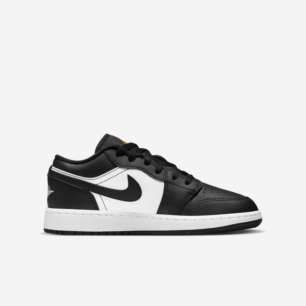 Air-Jordan-1-Low-Hologram-GS3.jpeg