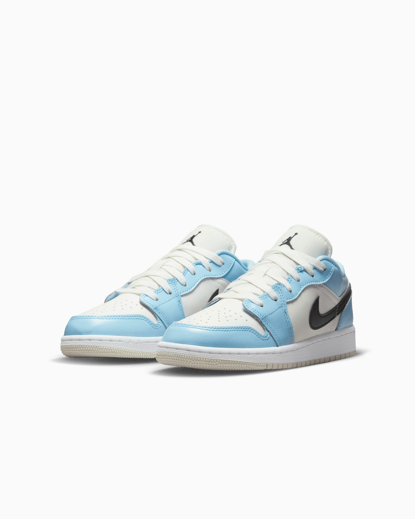 Air-Jordan-1-Low-Ice-BLue-GS4.jpg