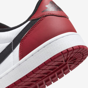 Air-Jordan-1-Low-OG-Black-Toe8.jpg