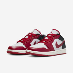 Air-Jordan-1-Low-Reverse-Black-Toe-W6.jpeg