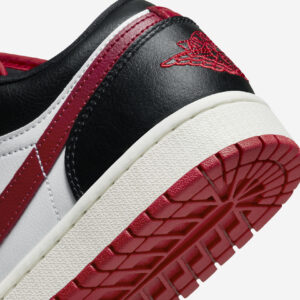 Air-Jordan-1-Low-Reverse-Black-Toe-W7.jpeg