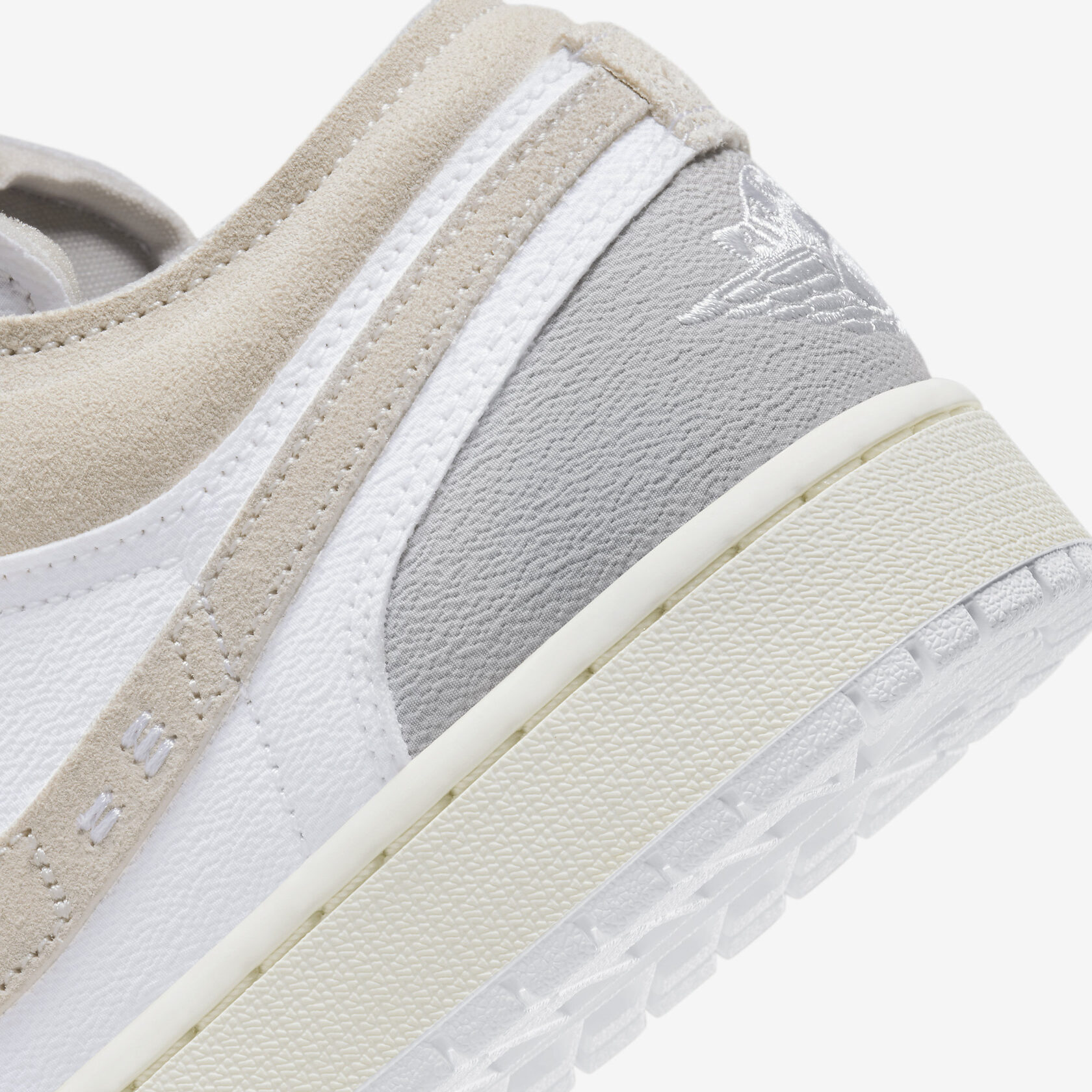 Air-Jordan-1-Low-SE-Craft-Tech-Grey8.jpg