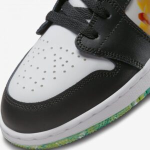 Air-Jordan-1-Low-Tie-Dye-GS4.jpg