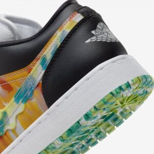 Air-Jordan-1-Low-Tie-Dye-GS5.jpg