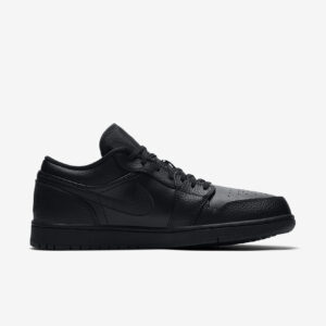 Air-Jordan-1-Low-Triple-Black3.jpg
