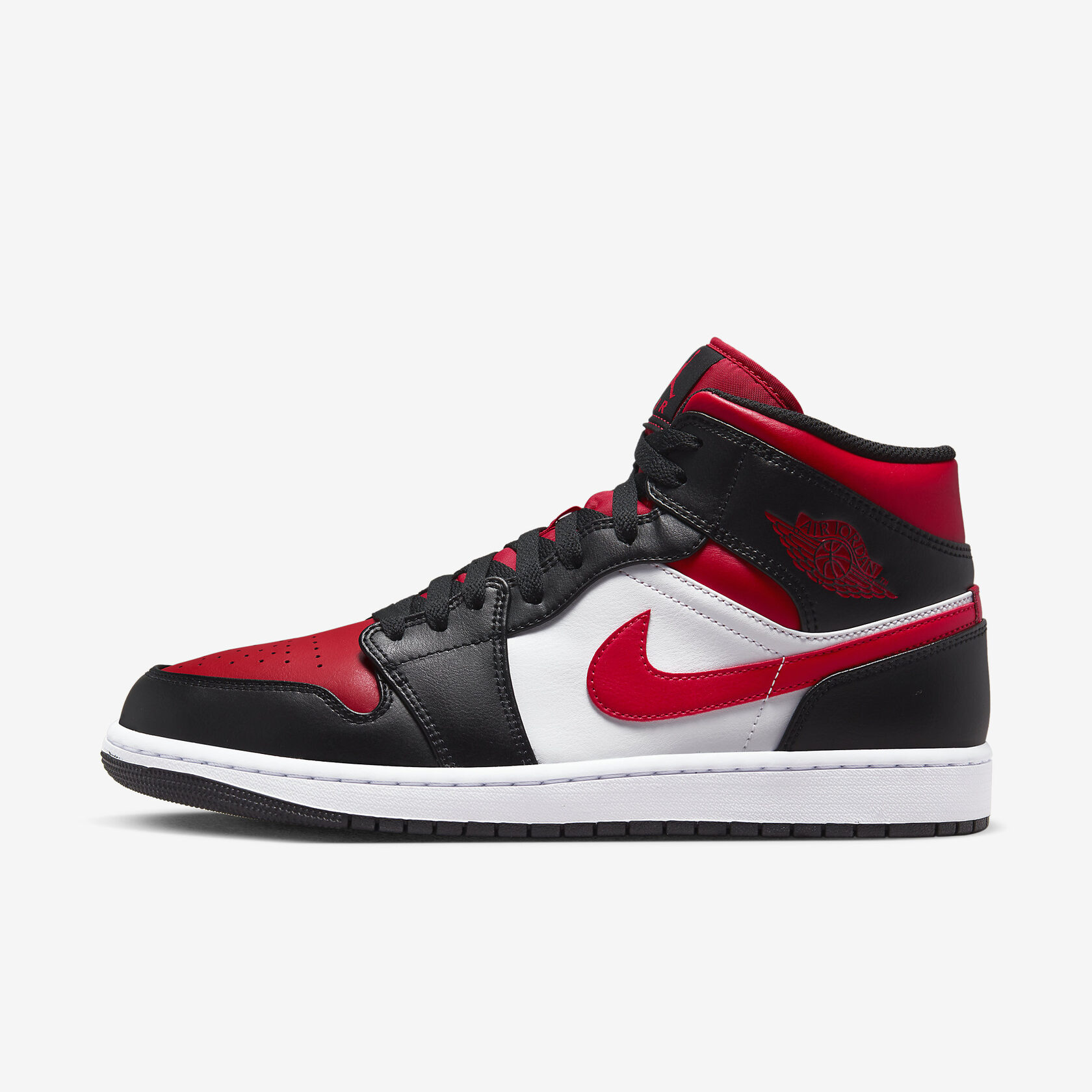 Air-Jordan-1-Mid-Bred-Toe1.jpg