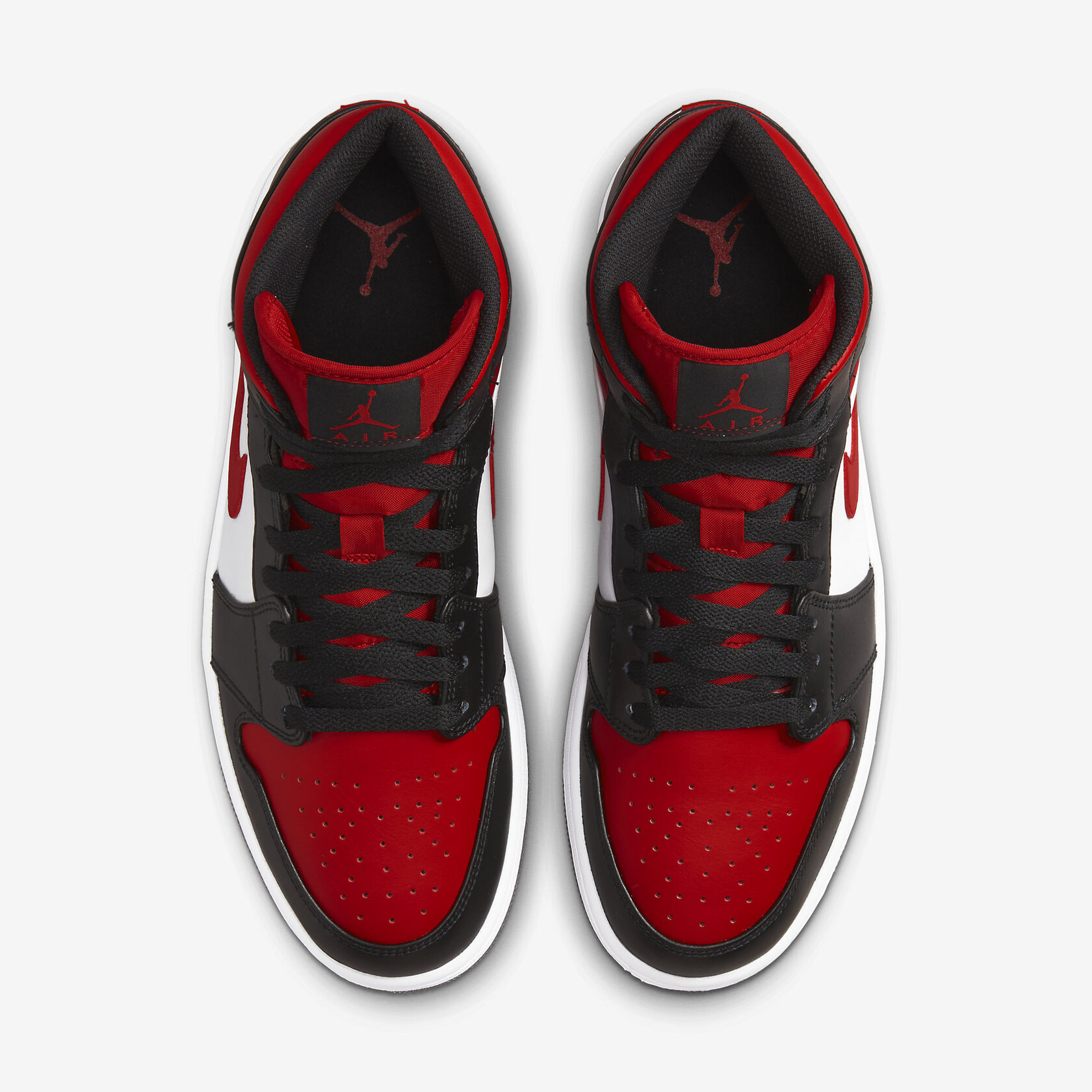 Air-Jordan-1-Mid-Bred-Toe4.jpg