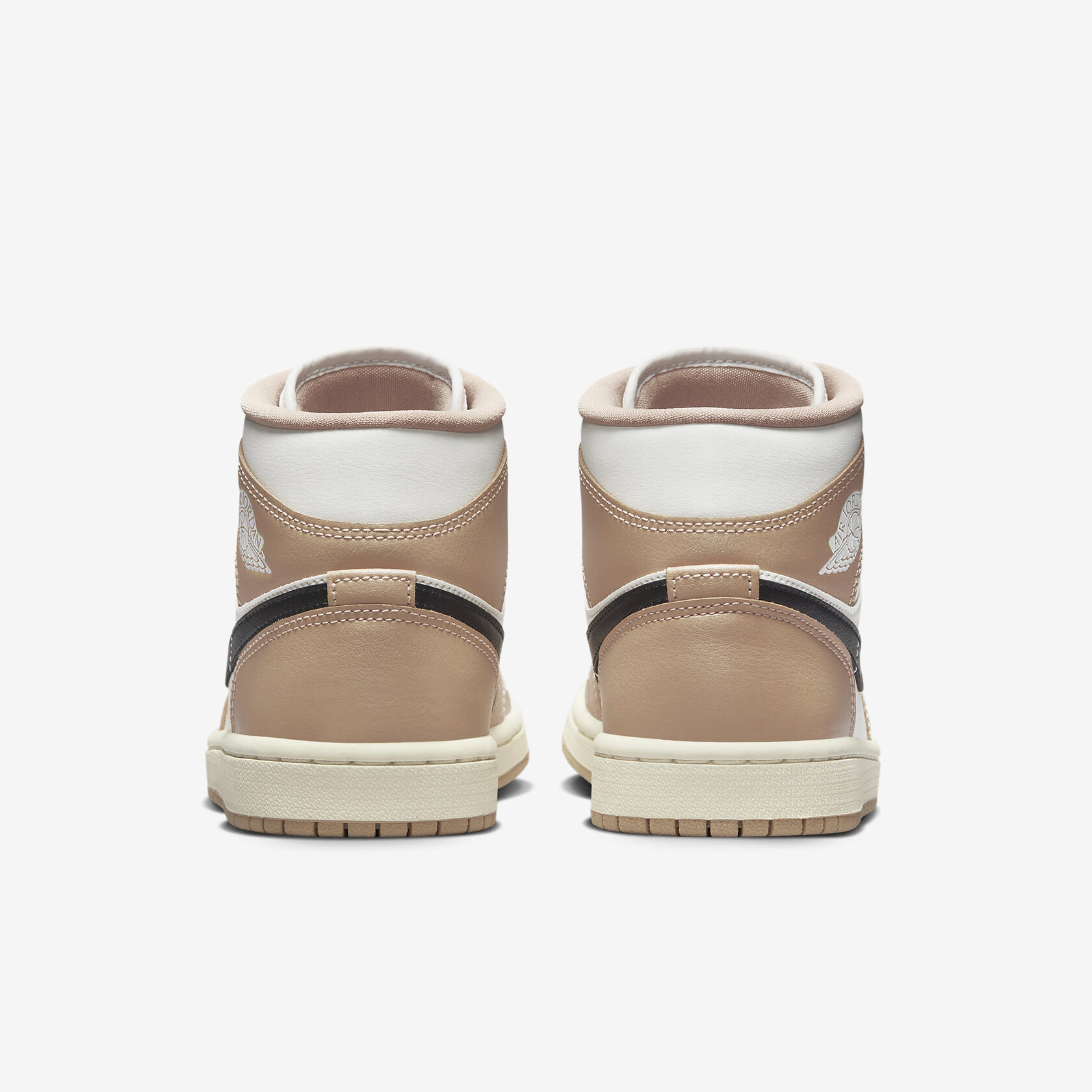 Air-Jordan-1-Mid-Desert-Tan-W6.jpg