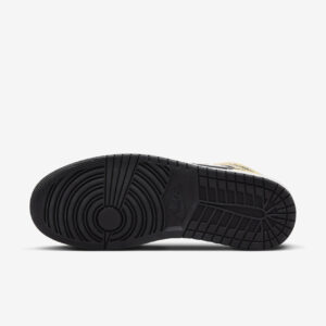 Air-Jordan-1-Mid-Flight-Club2.jpg