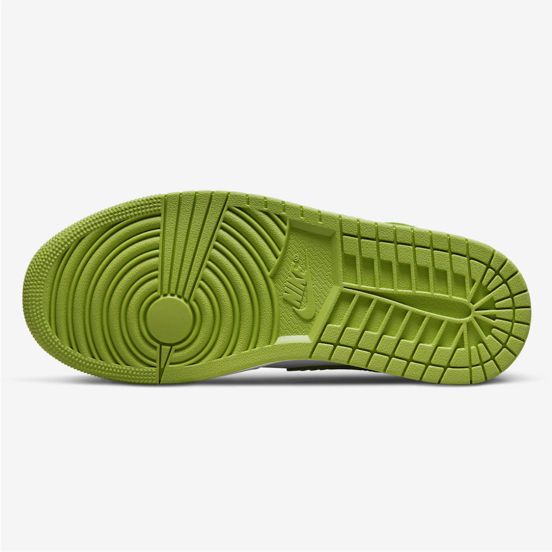 Air-Jordan-1-Mid-Green-Python-W2.png