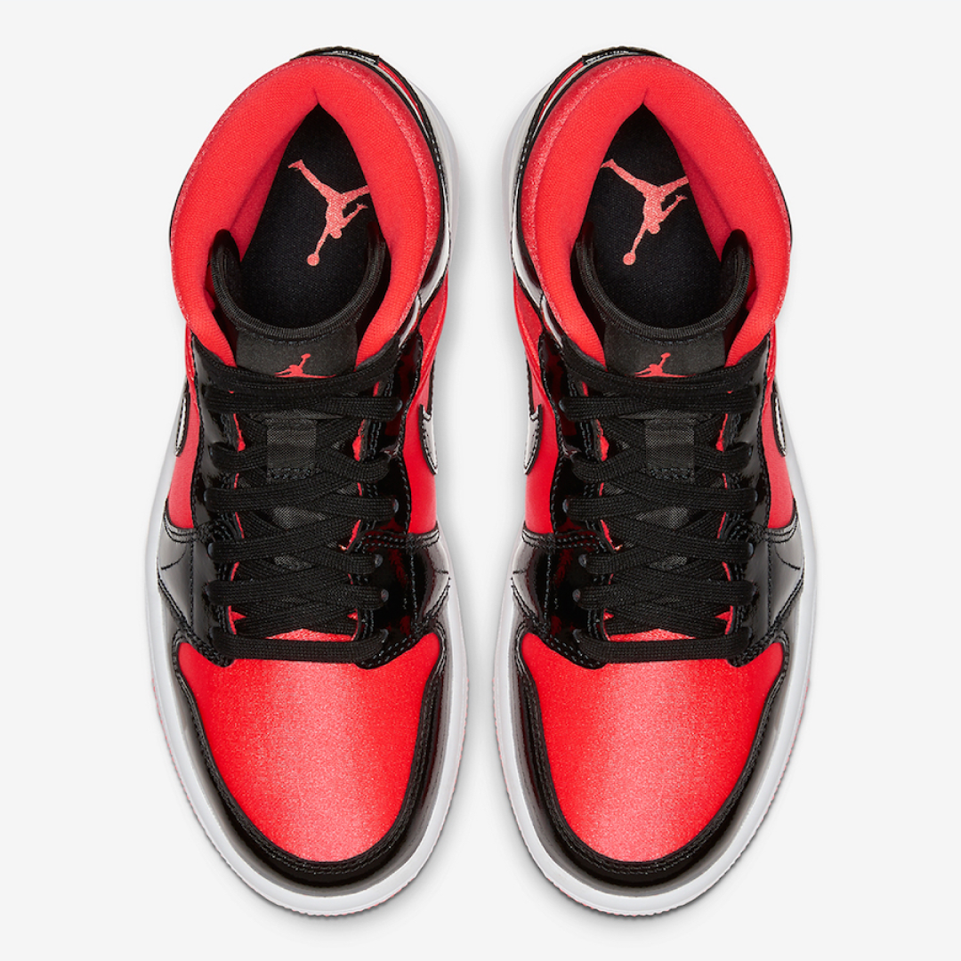 Air-Jordan-1-Mid-Hot-Punch-W4.png