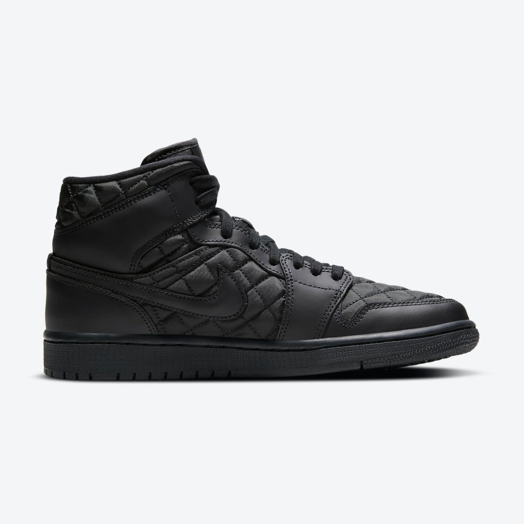 Air-Jordan-1-Mid-SE-Black-Quilted-W2.png