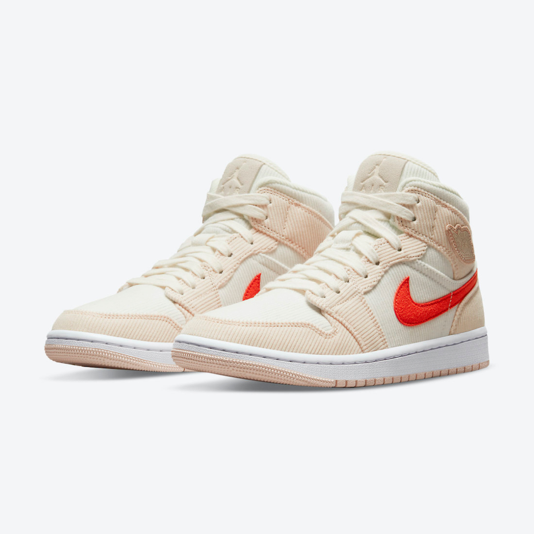 Air-Jordan-1-Mid-SE-Corduroy-W6.jpg
