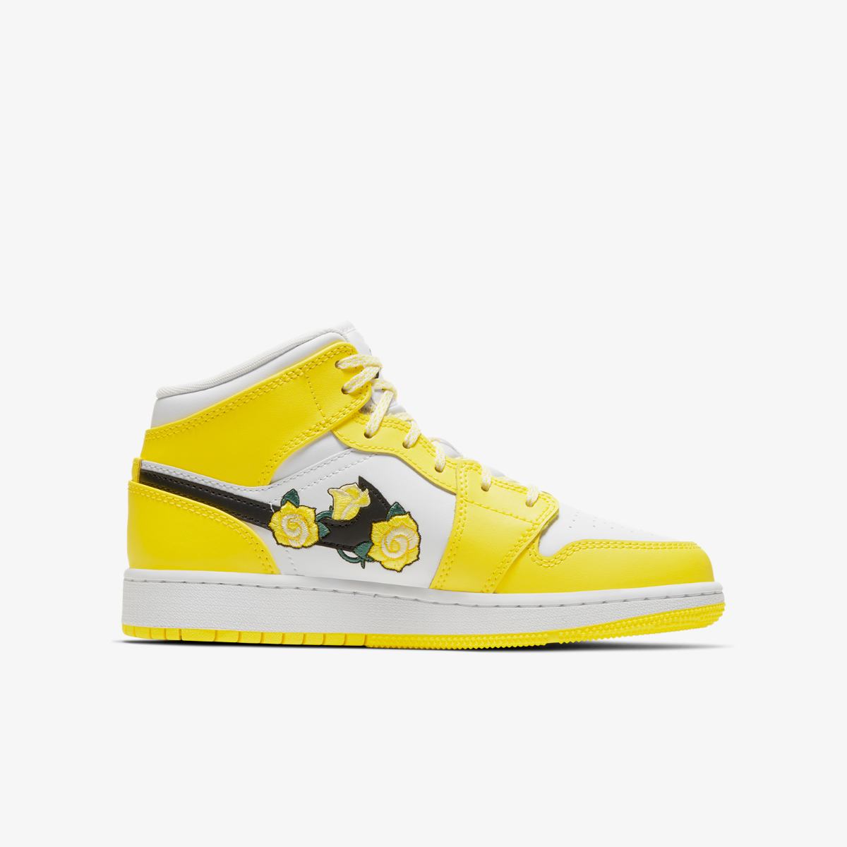 Air-Jordan-1-Mid-SE-Rose-Patch-GS2.jpg