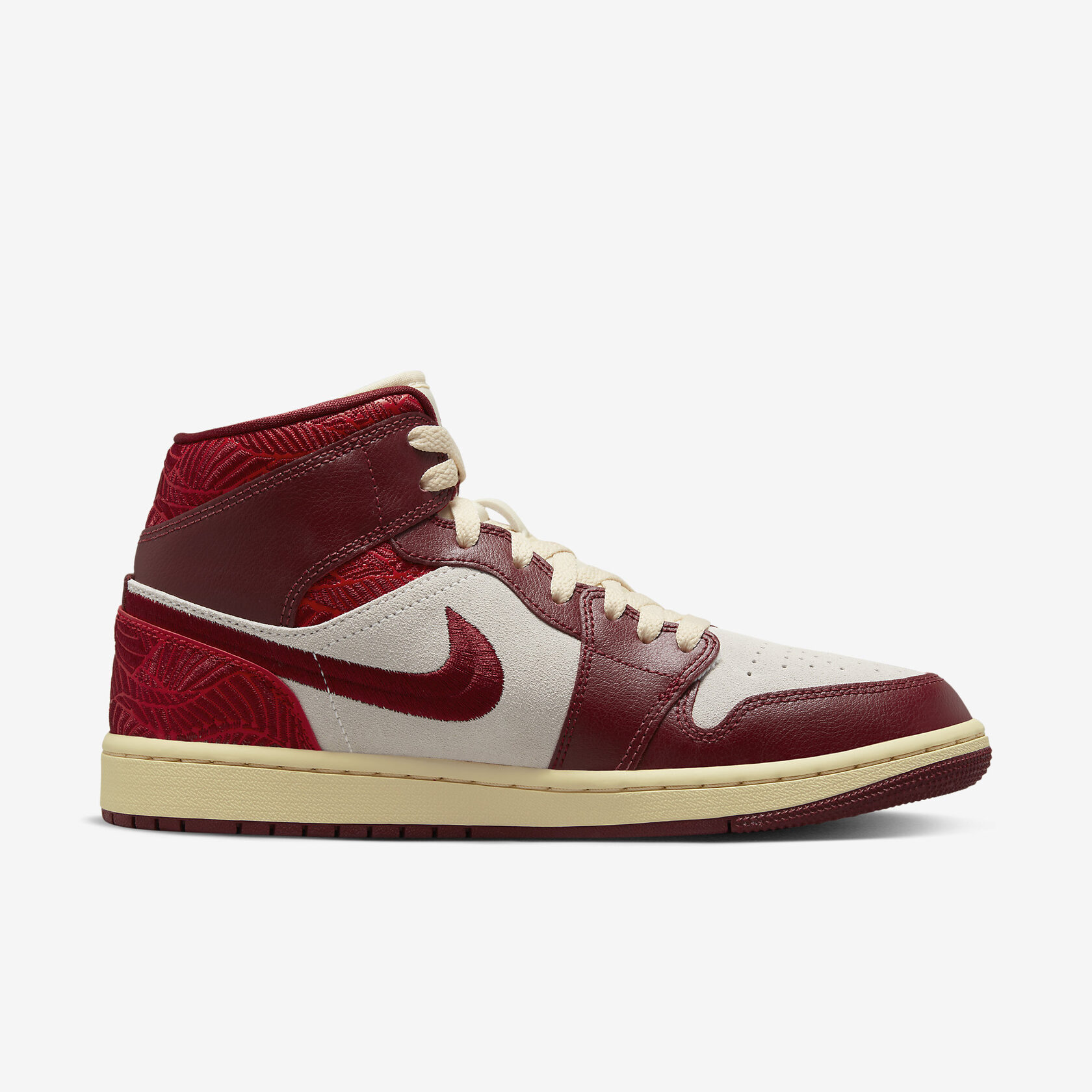 Air-Jordan-1-Mid-SE-Tiki-Leaf-Team-Red3.jpg