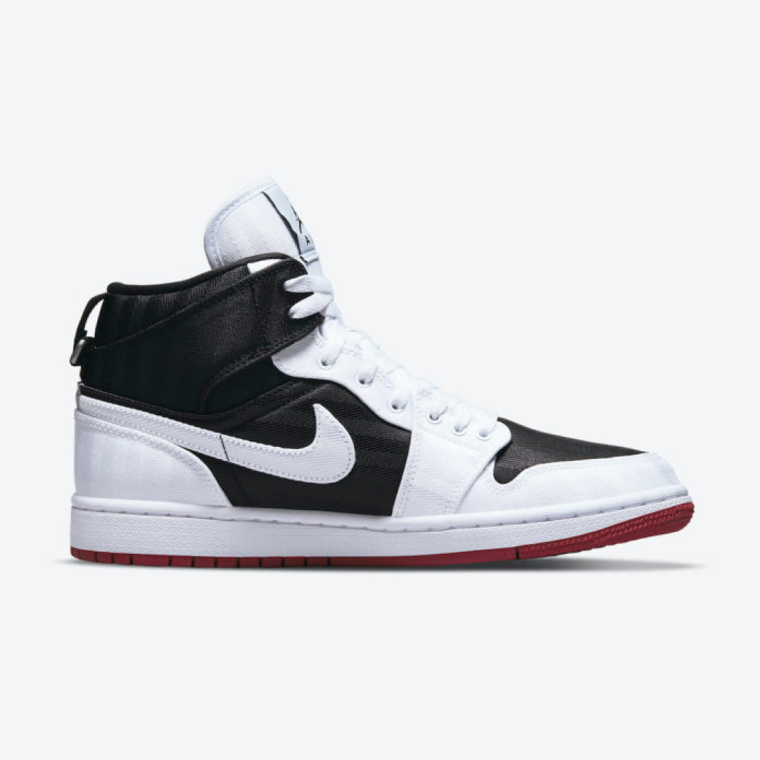 Air-Jordan-1-Mid-SE-Utility-White-Black-Gym-Red-W5.png