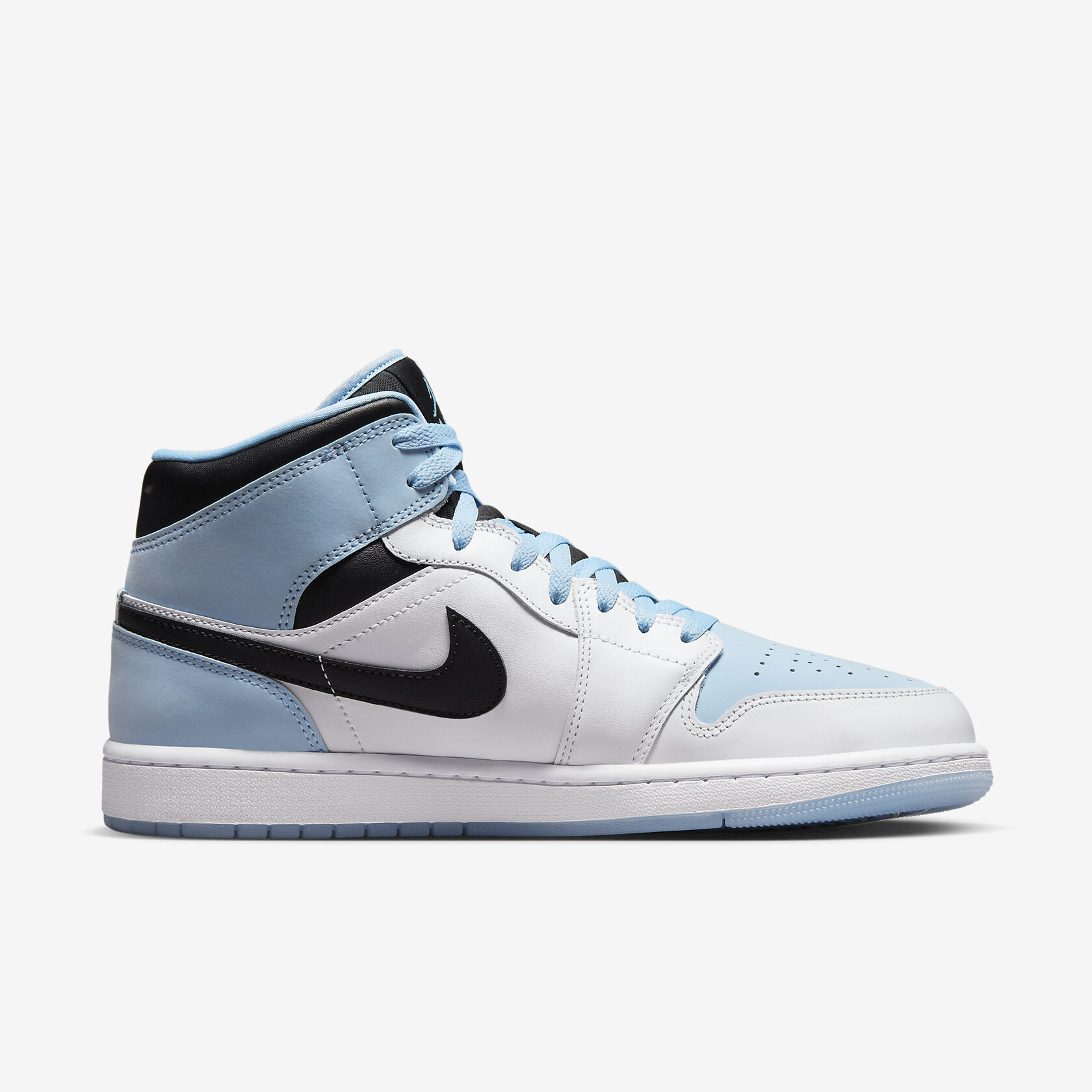 Air-Jordan-1-Mid-SE-White-Ice-Blue3.jpg