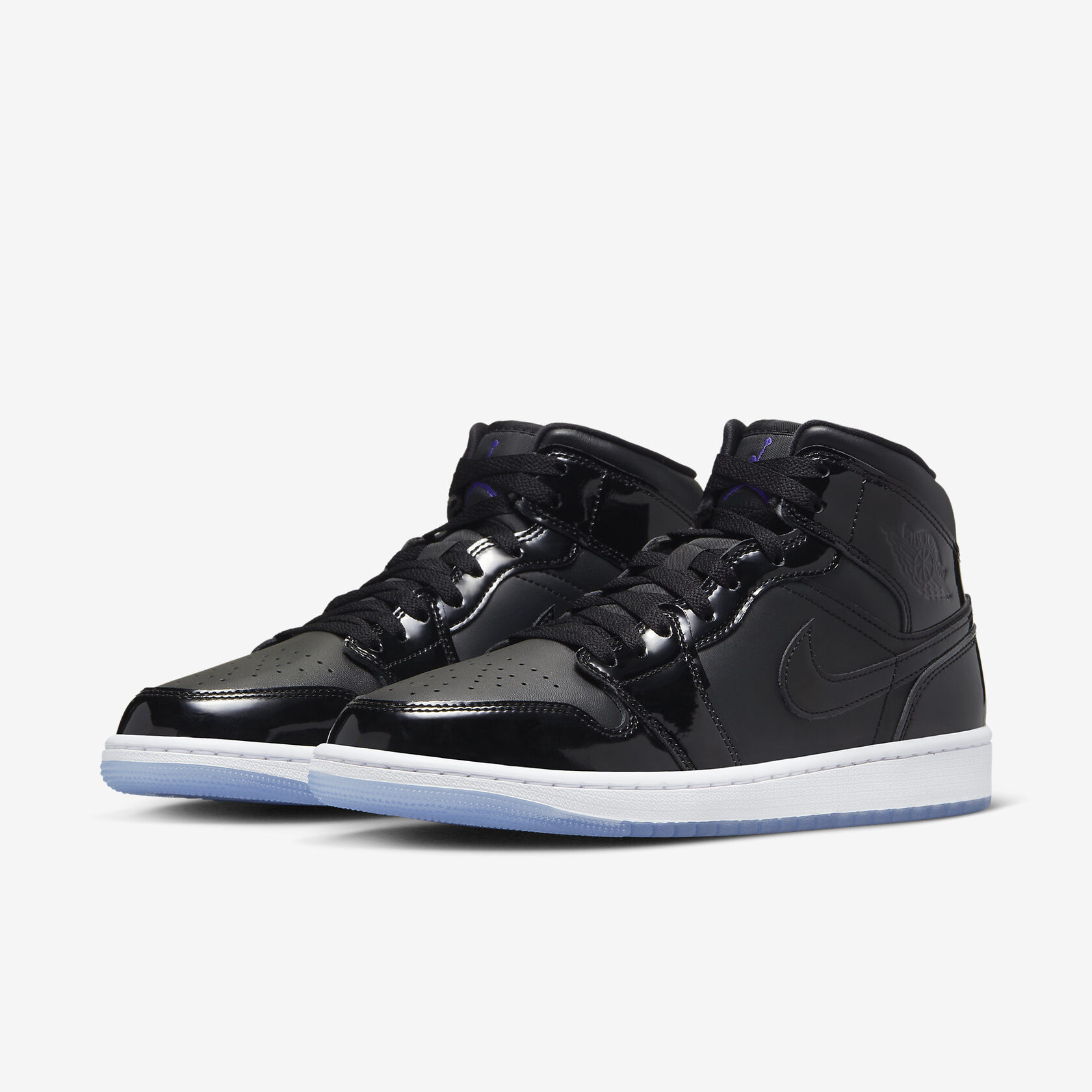Air-Jordan-1-Mid-Space-Jam4.jpg