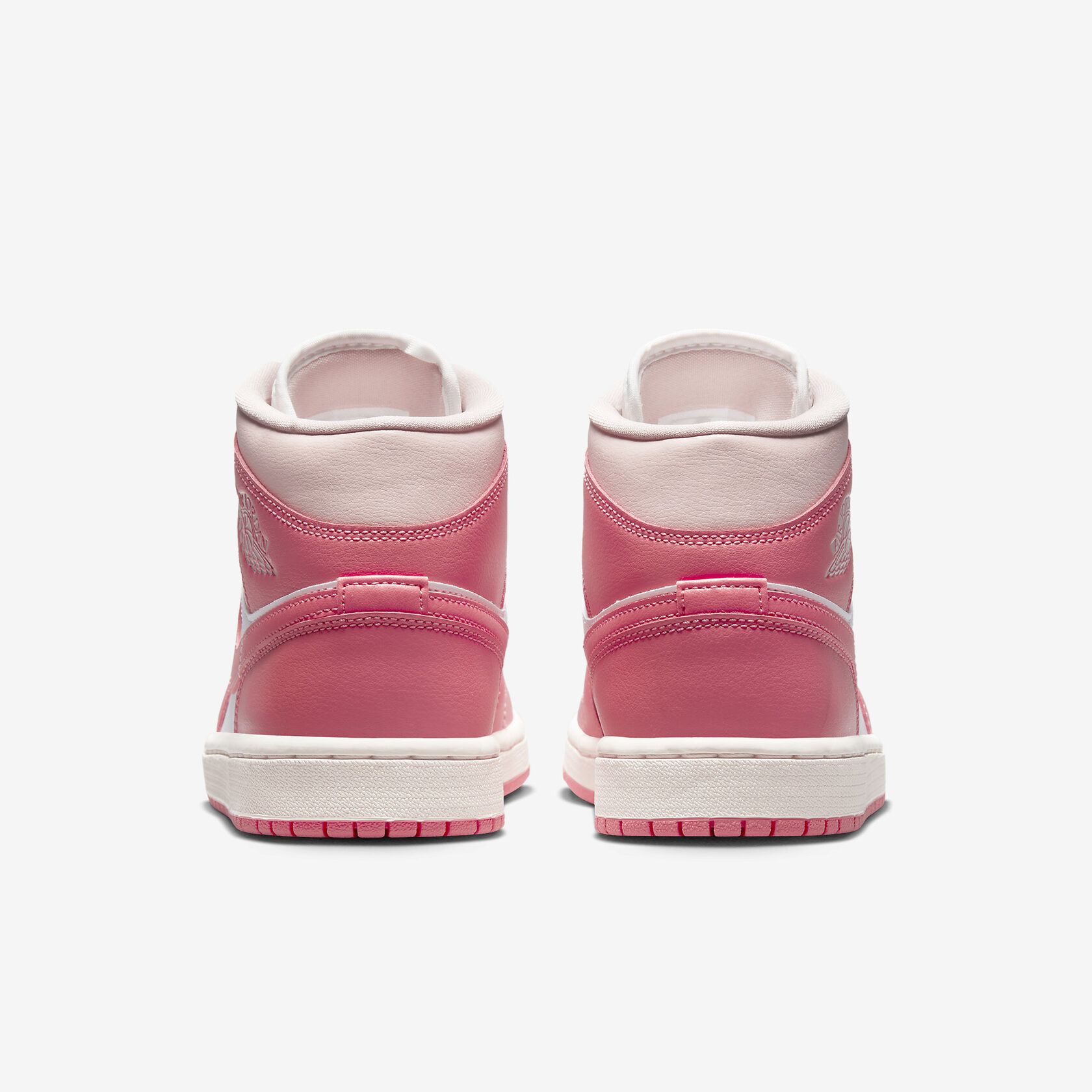 Air-Jordan-1-Mid-Strawberries-And-Cream4.jpg