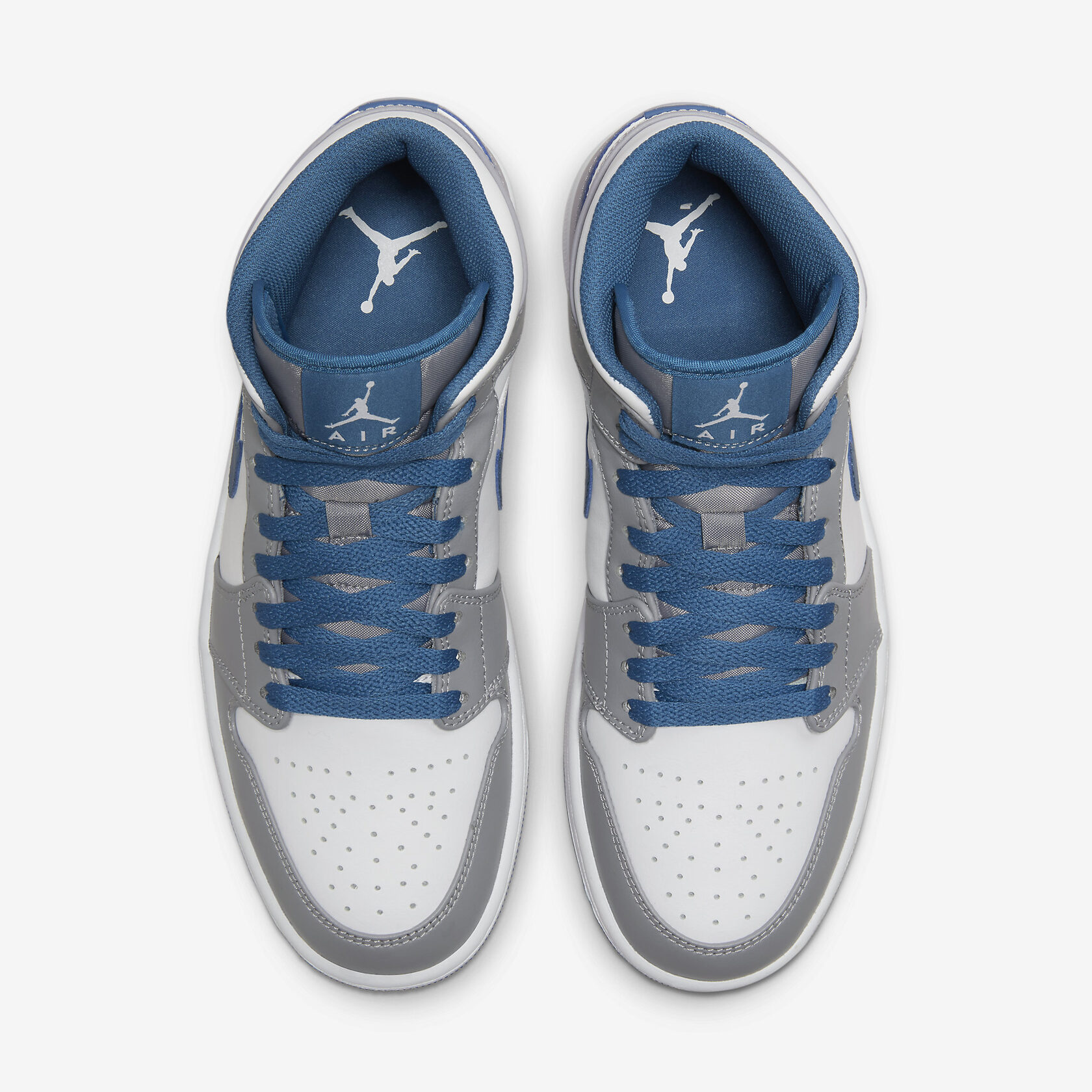 Air-Jordan-1-Mid-True-Blue4.jpg