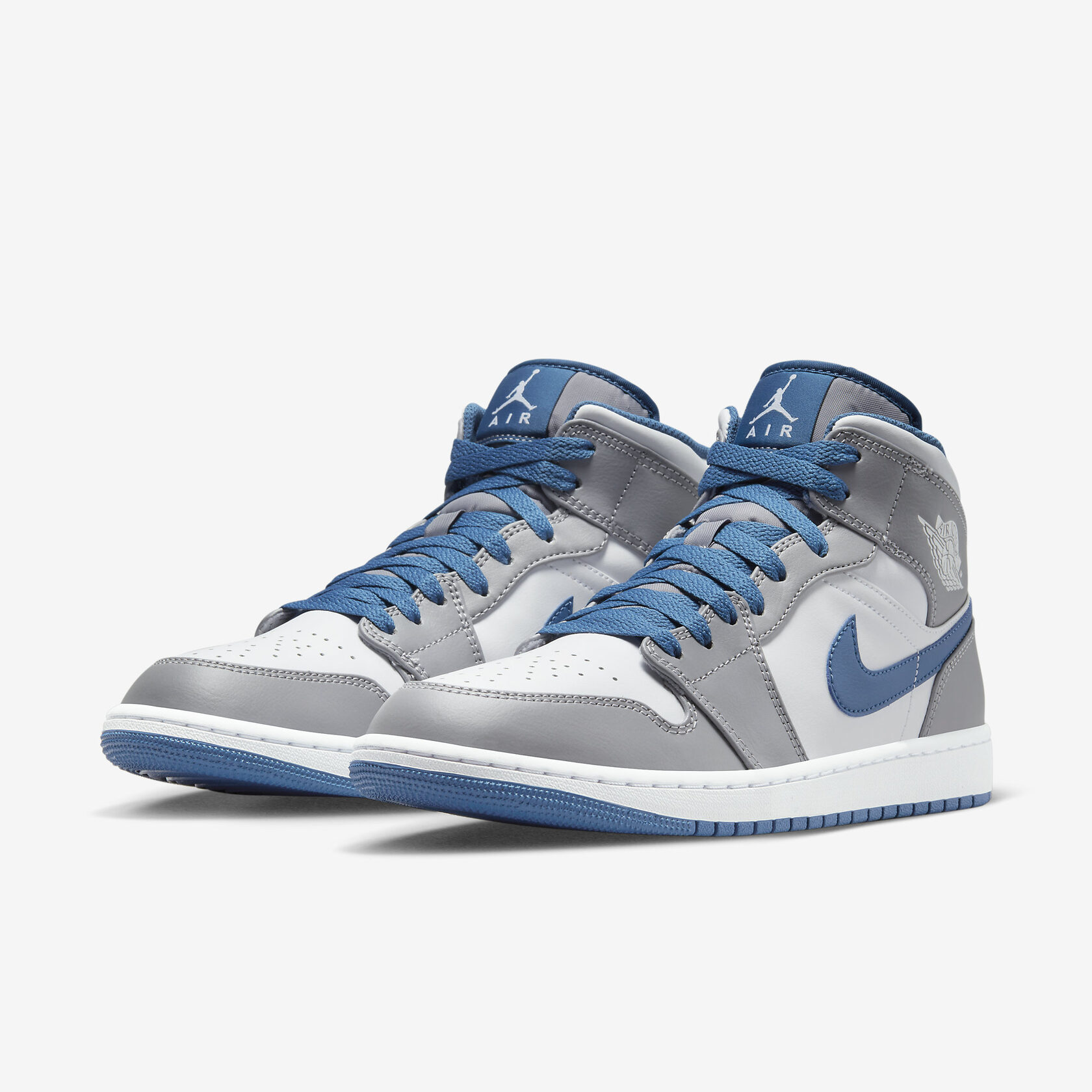 Air-Jordan-1-Mid-True-Blue5.jpg