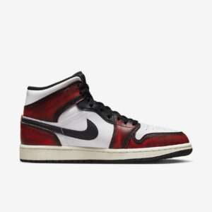 Air-Jordan-1-Mid-Wear-Away-Chicago3.jpg