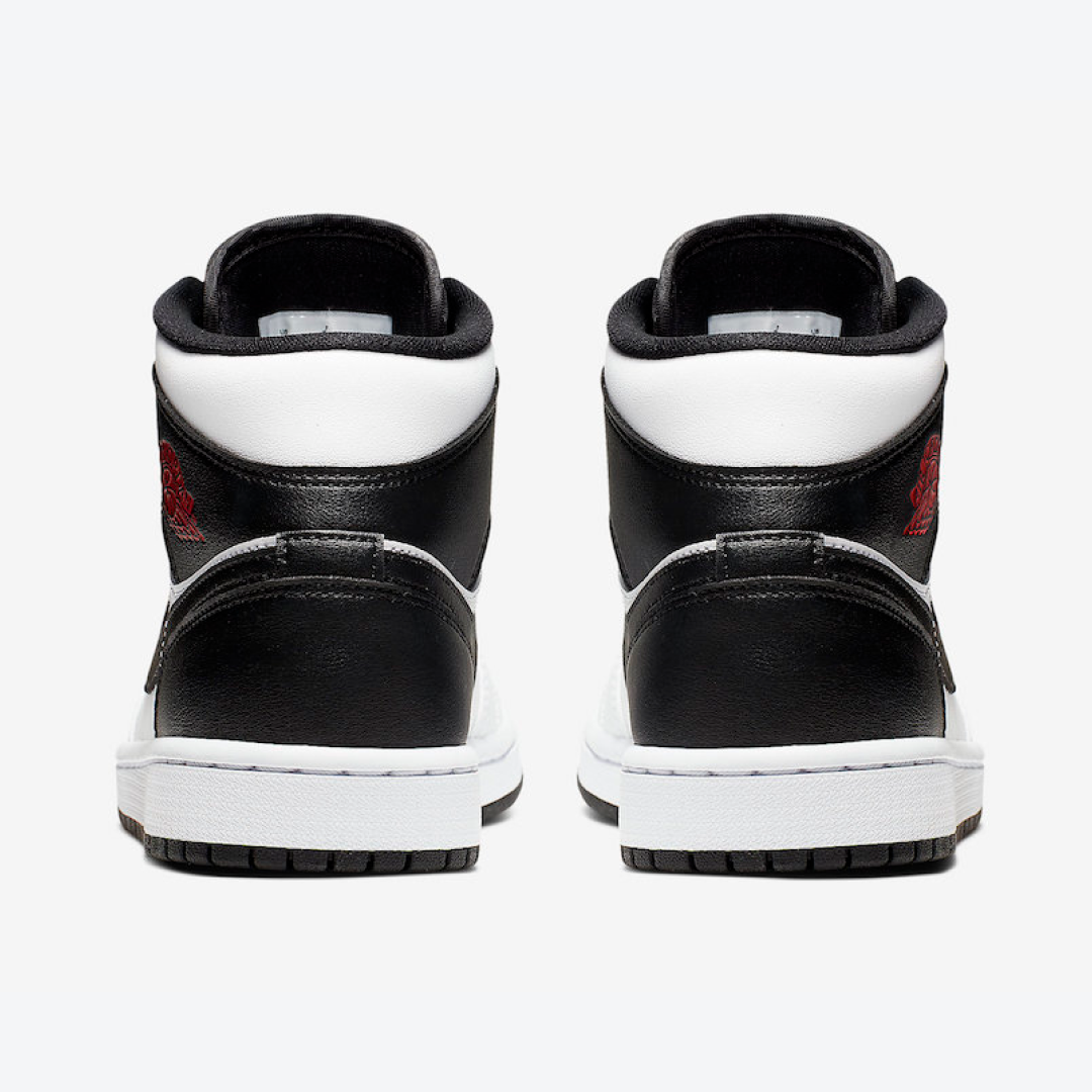 Air-Jordan-1-Mid-White-Black-W5.png