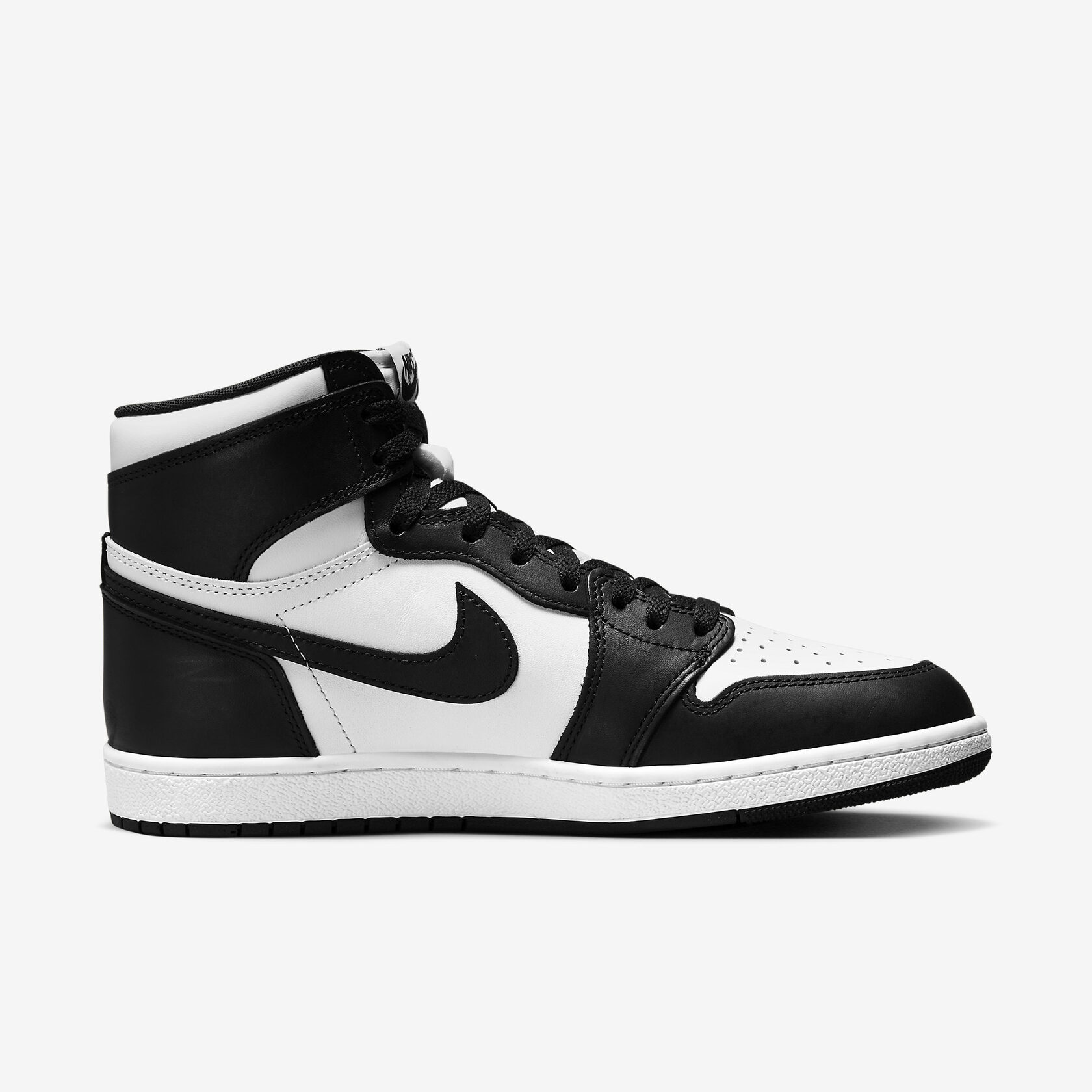 Air-Jordan-1-Retro-High-85-Black-White3.jpg