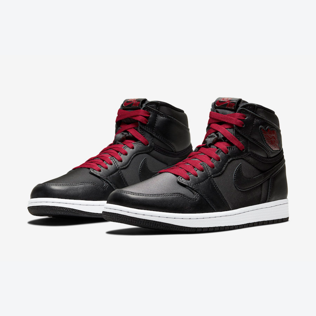 Air-Jordan-1-Retro-High-OG-Black-Gym-Red3.png