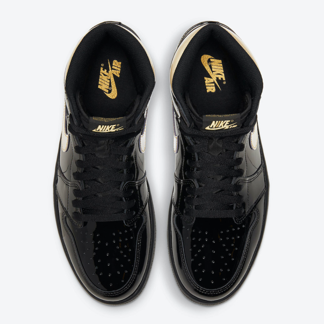 Air-Jordan-1-Retro-High-OG-Black-Metallic-Gold4.png