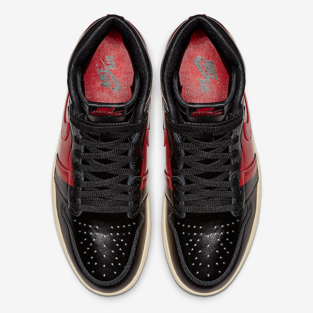 Air-Jordan-1-Retro-High-OG-Couture4.png