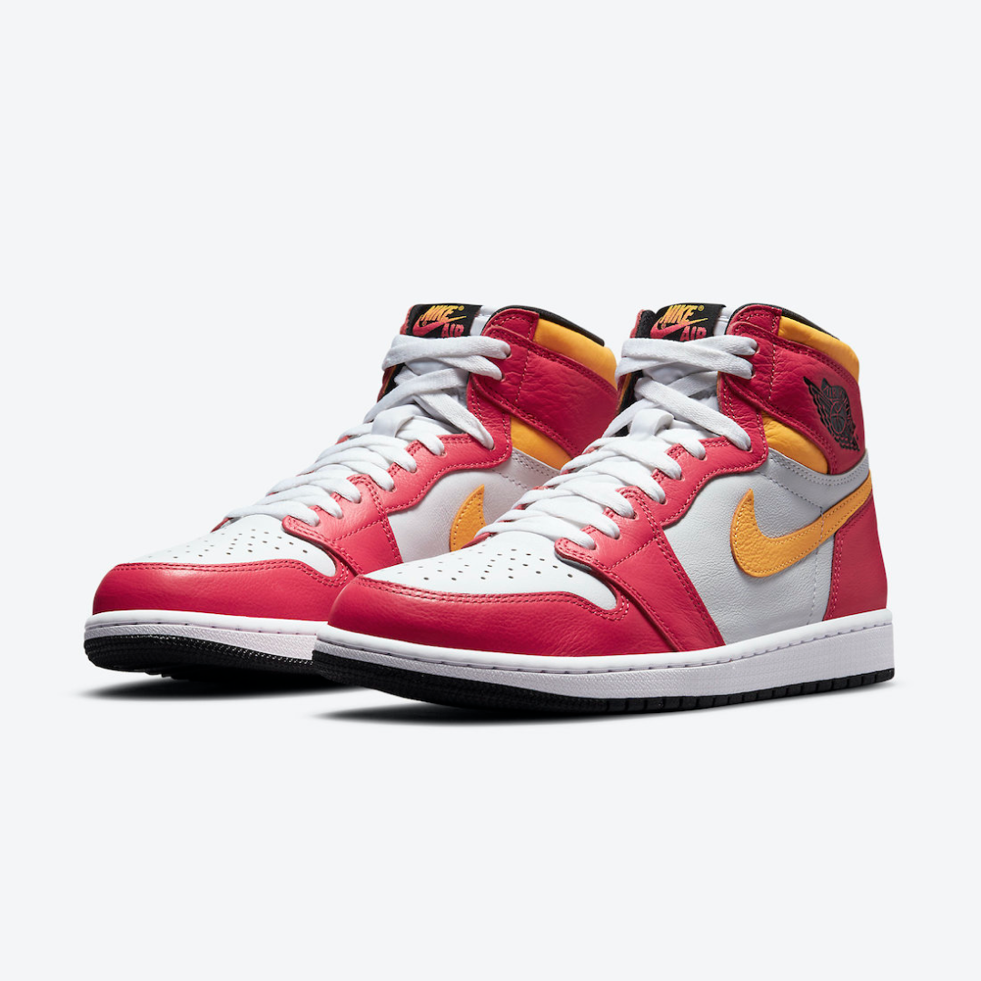 Air-Jordan-1-Retro-High-OG-Light-Fusion-Red3.png
