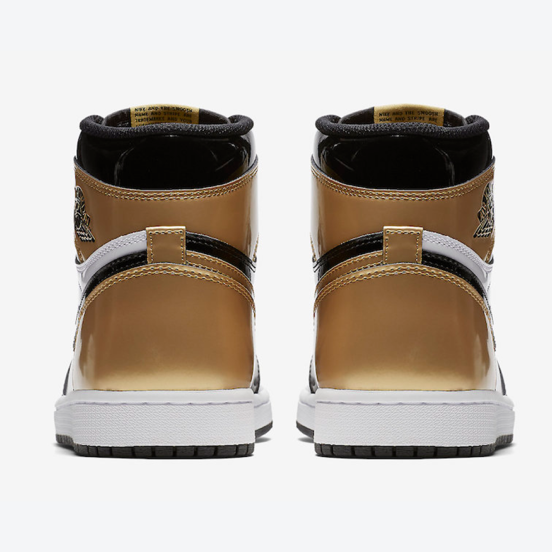 Air-Jordan-1-Retro-High-OG-NRG-Gold-Toe5.png
