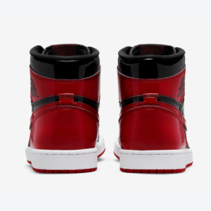 Air-Jordan-1-Retro-High-OG-Patent-Bred5.png