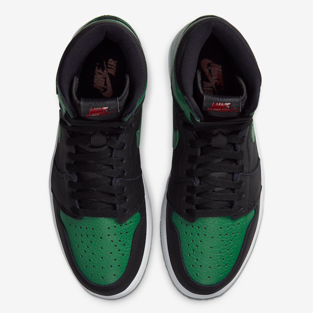 Air-Jordan-1-Retro-High-OG-Pine-Green-2.04.png