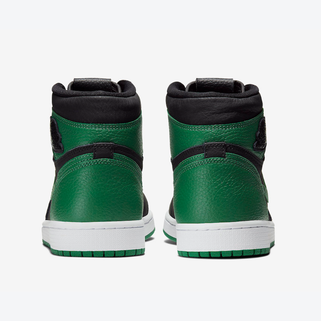 Air-Jordan-1-Retro-High-OG-Pine-Green-2.05.png