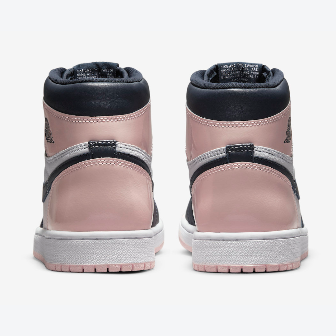 Air-Jordan-1-Retro-High-OG-SE-Bubble-Gum-W5.png