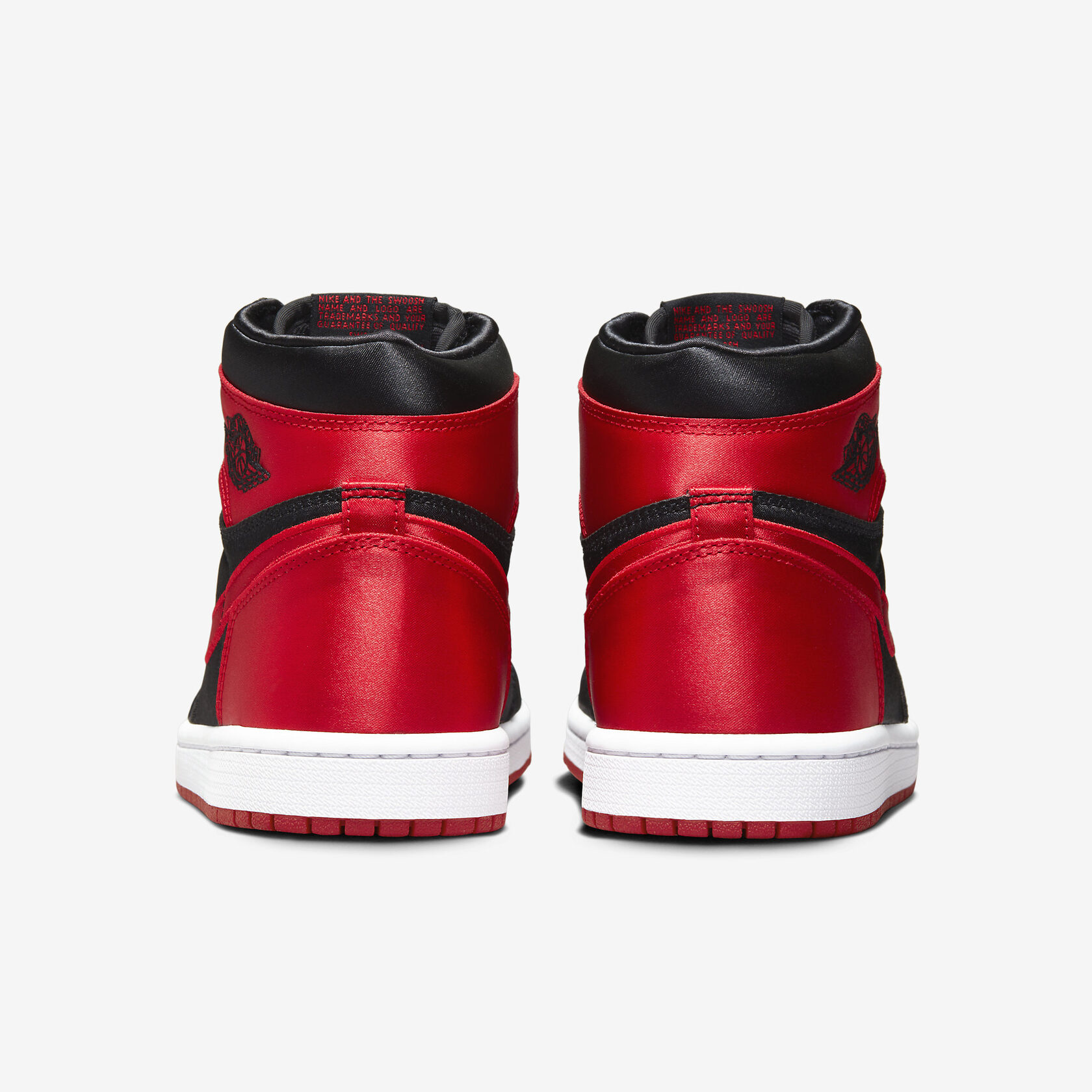 Air-Jordan-1-Retro-High-OG-Satin-Bred-W6.jpg