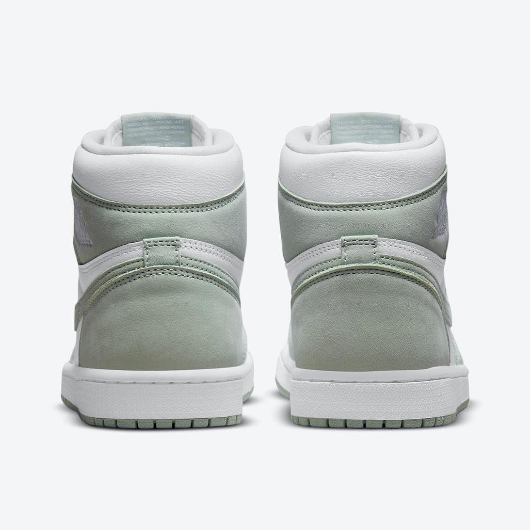 Air-Jordan-1-Retro-High-OG-Seafoam-W5.png