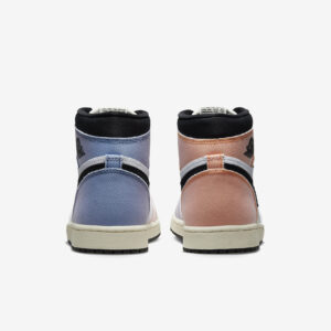 Air-Jordan-1-Retro-High-OG-Skyline5.jpg