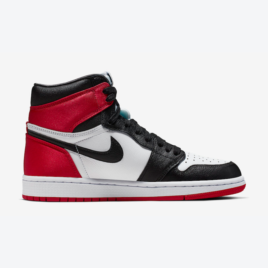Air-Jordan-1-Retro-High-Satin-Black-Toe-W2.png