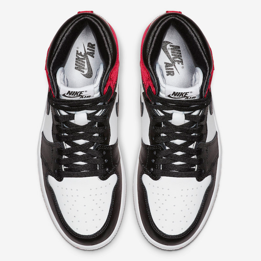 Air-Jordan-1-Retro-High-Satin-Black-Toe-W4.png